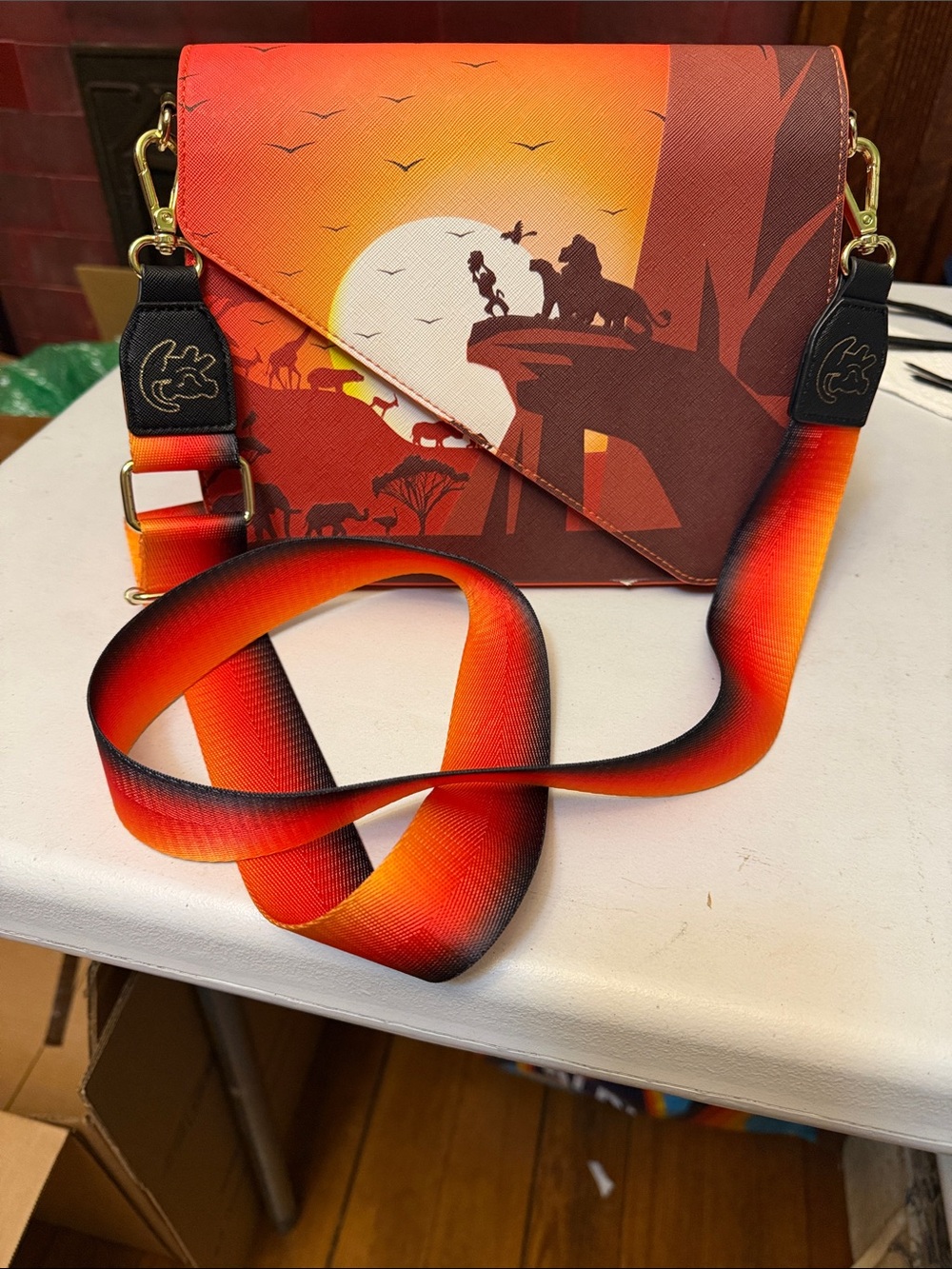 The lion king 30year anniversary pride rock crossbody bag NEW